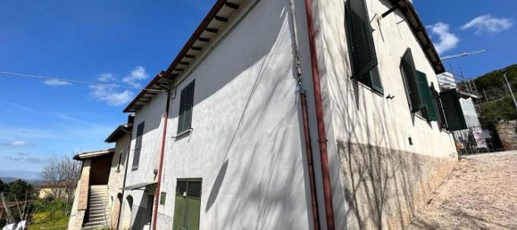 3غرفة منزل في Campello sul Clitunno, Italy رقم 73749 3