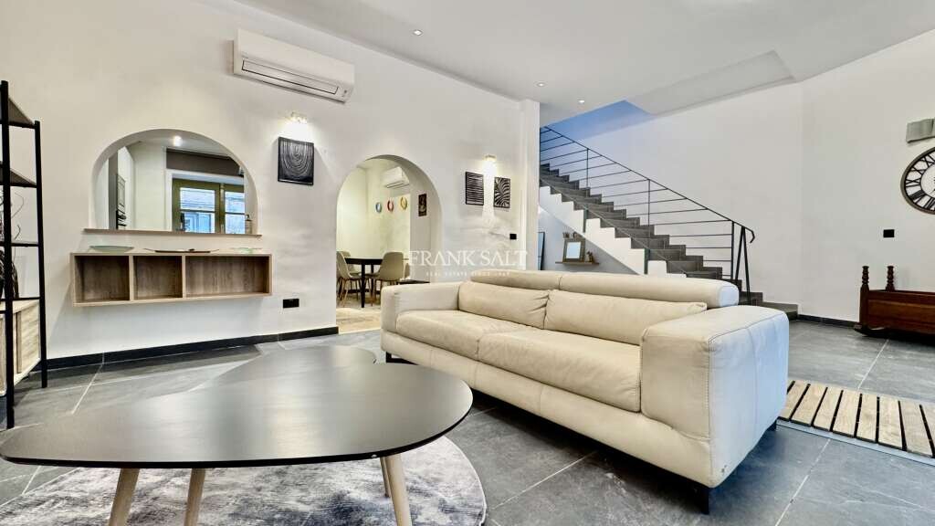 Adosado de 3 dormitorios en Dingli, Malta No. 2899