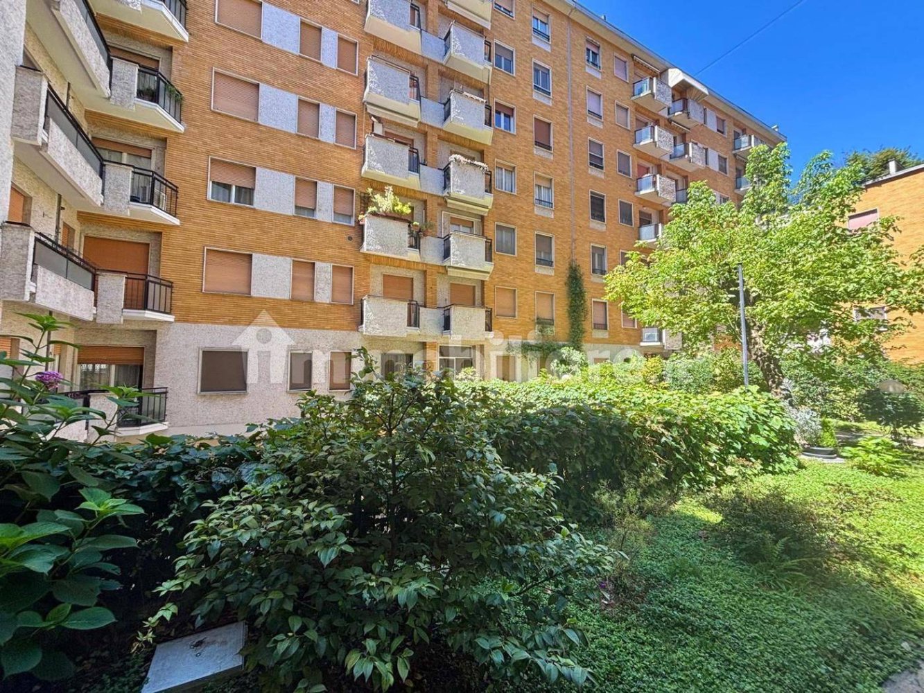 1 bedroom Apartment in Milan, Italy No. 341023
