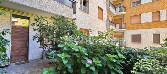 1 bedroom Apartment in Milan, Italy No. 341023 4