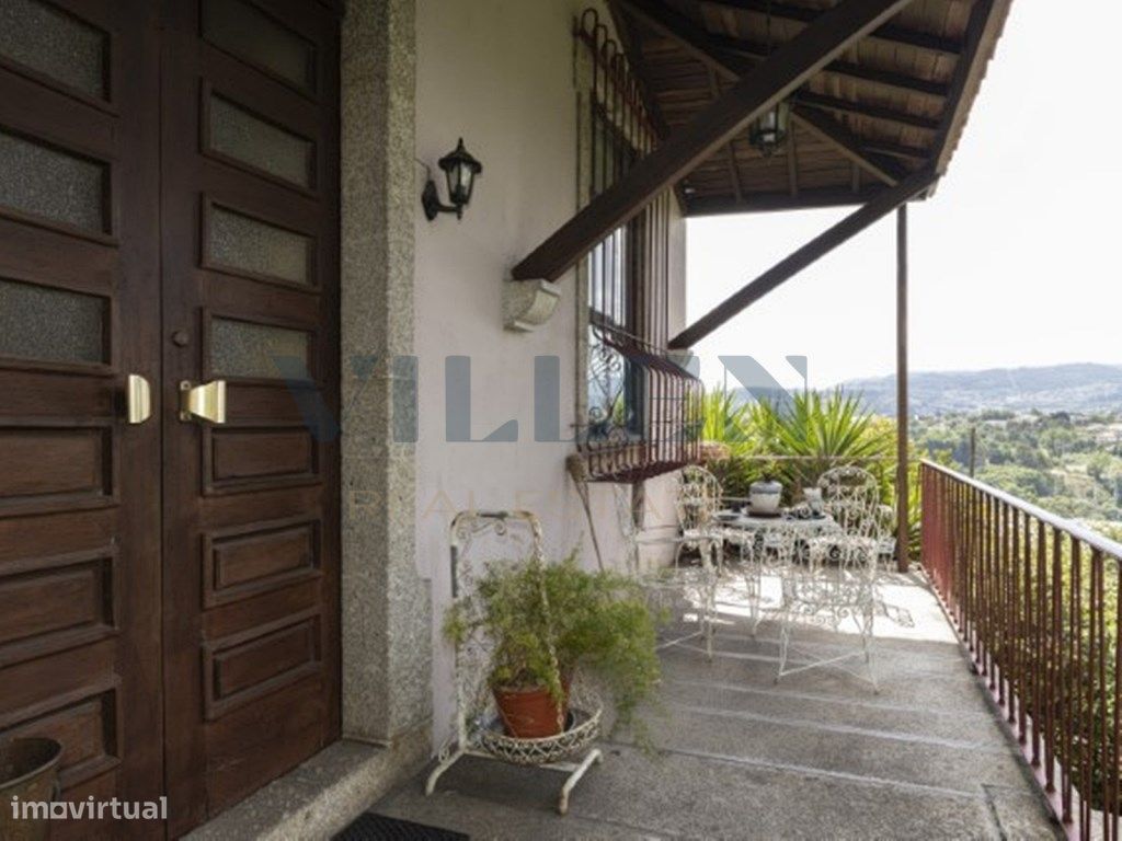 Casa de 7 dormitorios en Vila Nova de Famalicao, Portugal No. 203815