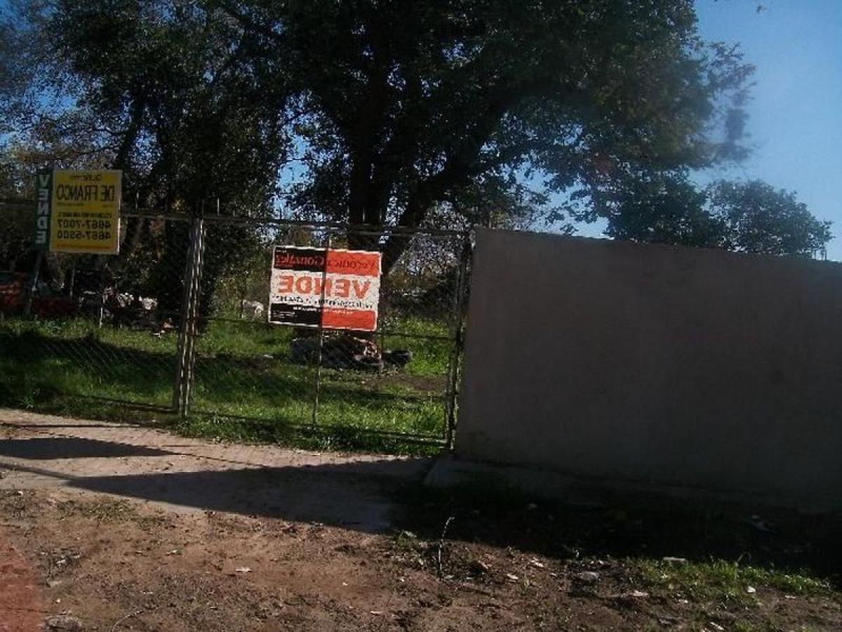 Terrain à Malvinas Argentinas, Argentina No. 42407