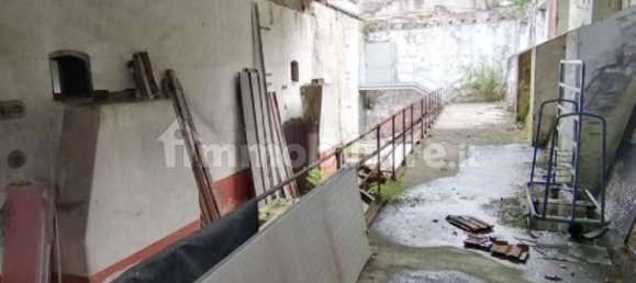 1298m² Commercial property in Casnigo, Italy No. 272771 10