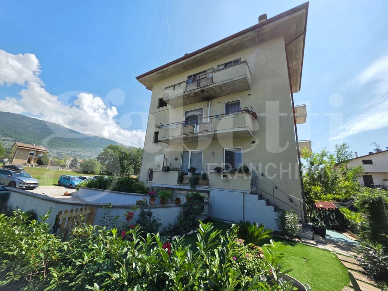 Apartamento T4 em Assisi, Italy N.º 318698