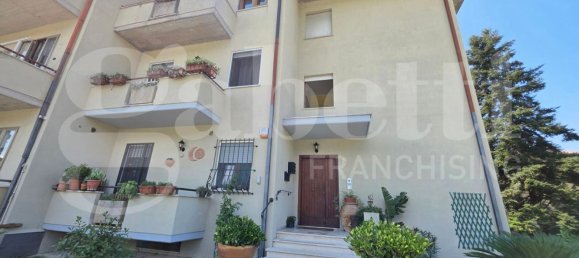 Apartamento T4 em Assisi, Italy N.º 318698 2