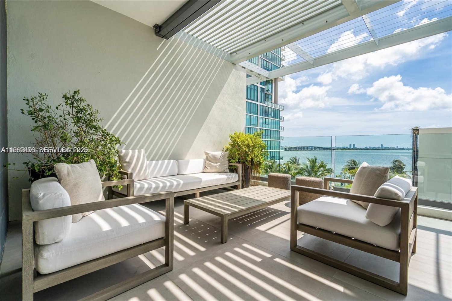 Propriedade comercial T4 em Miami, USA N.º 615665