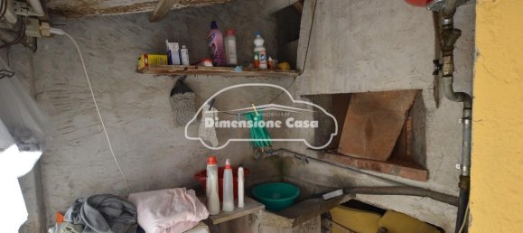 Casa de 9 habitaciónes en Lucca, Italy No. 29639 29