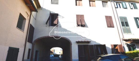 Casa de 9 habitaciónes en Lucca, Italy No. 29639 3