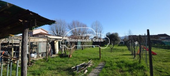 Casa de 9 habitaciónes en Lucca, Italy No. 29639 5