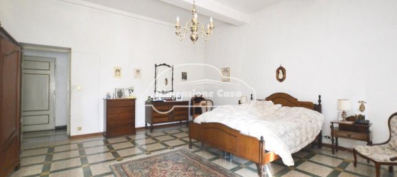 Casa de 9 habitaciónes en Lucca, Italy No. 29639 18