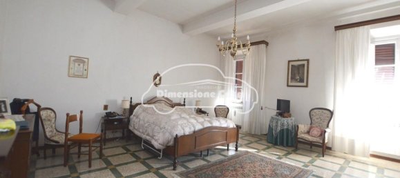 Casa de 9 habitaciónes en Lucca, Italy No. 29639 19