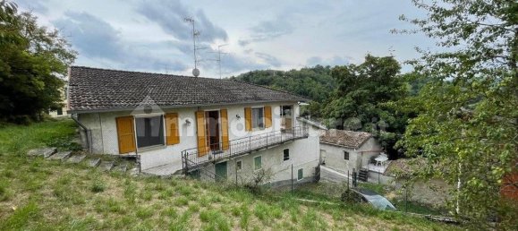 2 bedrooms Apartment in Casina, Italy No. 321887 11