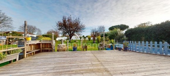 6 Schlafzimmer Haus in Charente-Maritime, France, Nr. 357455 30