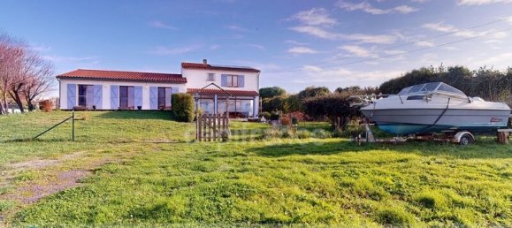 6 Schlafzimmer Haus in Charente-Maritime, France, Nr. 357455 34