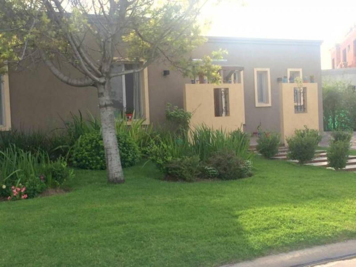 3 غرف نوم منزل في Tigre, Argentina رقم 3099