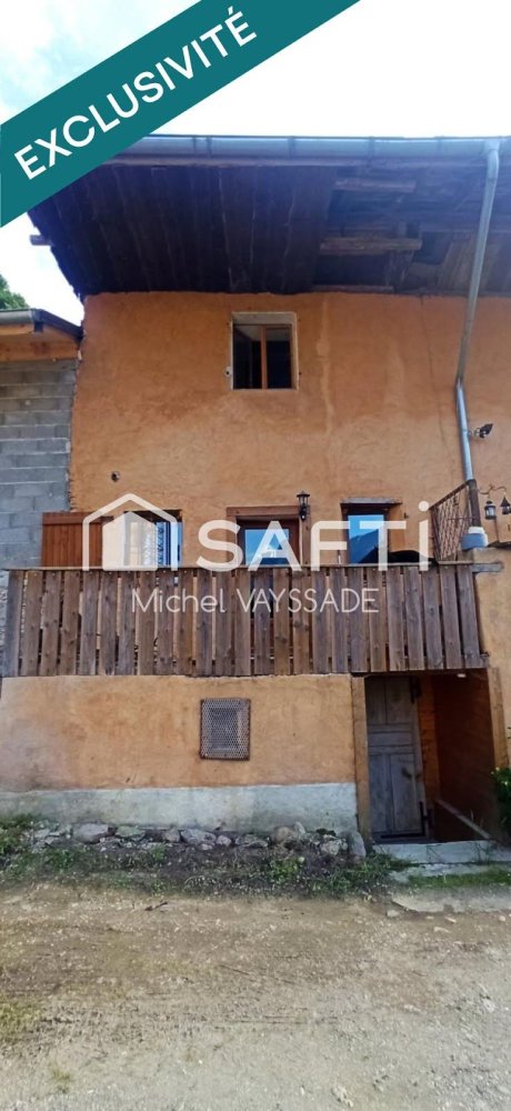 2 bedrooms Townhouse in Aiton, France No. 207180