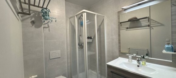 1 bedroom Apartment in Fontenay-aux-Roses, France No. 319052 6