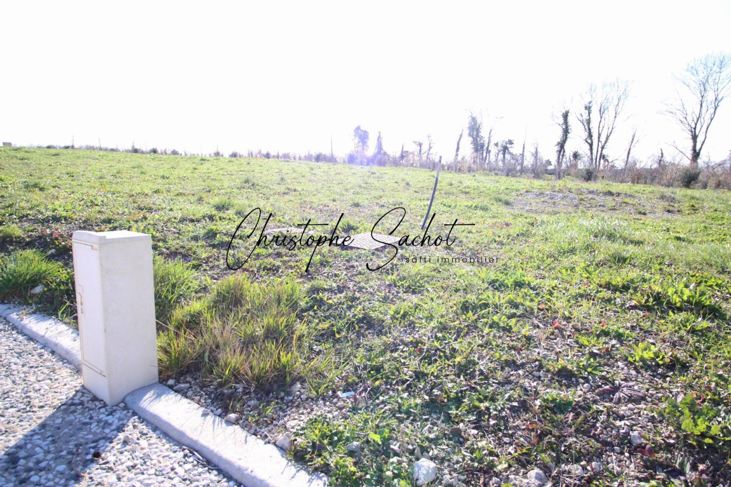 Terreno en Loulay, France No. 101383