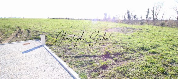 Terreno en Loulay, France No. 101383 2