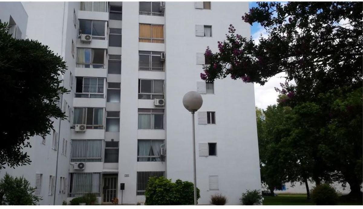 3 bedrooms Apartment in Quilmes, Argentina No. 18910