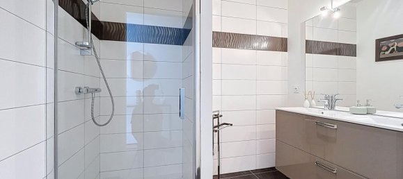 2 bedrooms Apartment in La Rochelle, France No. 303627 6