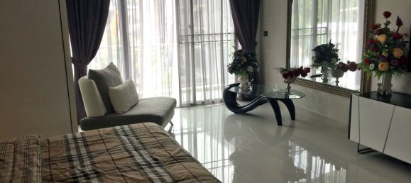 1 bedroom Condo in Pattaya, Thailand No. 765 8