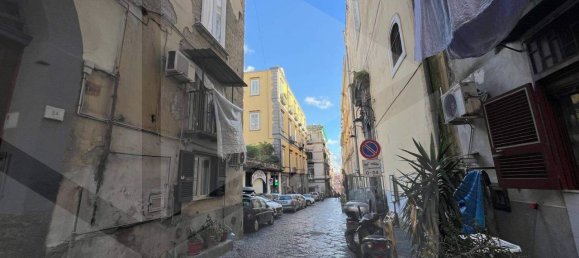 Studio in Naples, Italy, Nr. 19623 24
