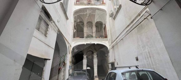 Studio in Naples, Italy, Nr. 19623 21