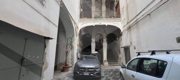 Studio in Naples, Italy, Nr. 19623 29