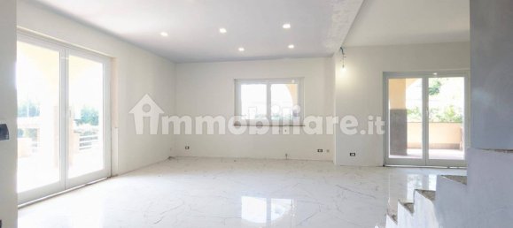 3 bedrooms Villa in Genzano di Roma, Italy No. 371201 23