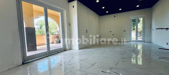 3 bedrooms Villa in Genzano di Roma, Italy No. 371201 10