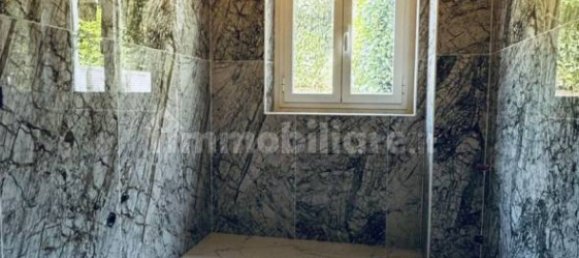 3 bedrooms Villa in Genzano di Roma, Italy No. 371201 18