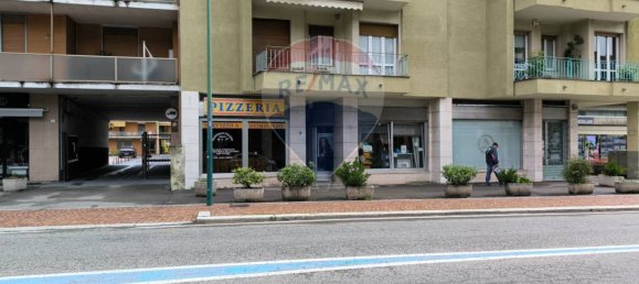 2غرفة عقار تجاري في Borgosesia, Italy رقم 259824 3