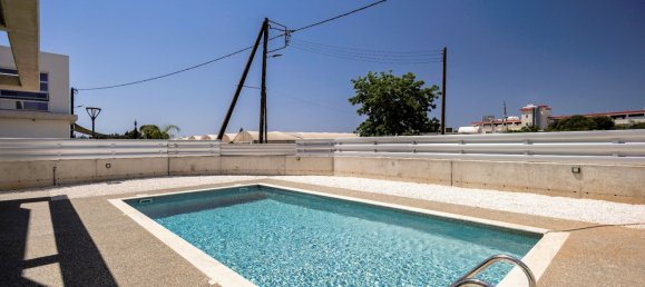 3 bedrooms Villa in Paralimni, Cyprus No. 5658 4