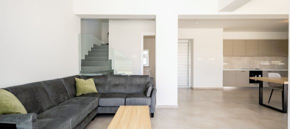 3 bedrooms Villa in Paralimni, Cyprus No. 5658 8