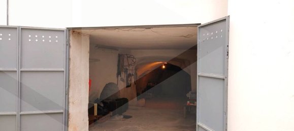 Edificio de 4 habitaciónes en Castellana Grotte, Italy No. 25864 19