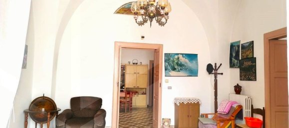 Edificio de 4 habitaciónes en Castellana Grotte, Italy No. 25864 8