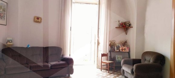 Edificio de 4 habitaciónes en Castellana Grotte, Italy No. 25864 9