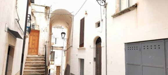 Edificio de 4 habitaciónes en Castellana Grotte, Italy No. 25864 2