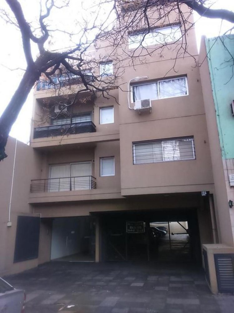  Warehouse in Buenos Aires, Argentina No. 104001