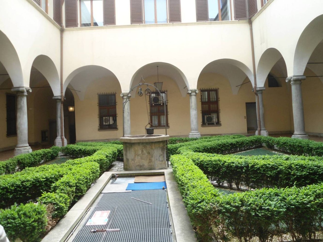 Escritório de 3 divisões em Bologna, Italy N.º 88996