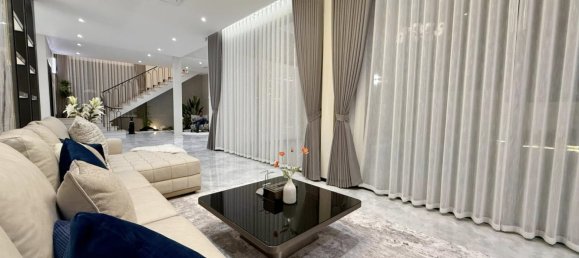 5 bedrooms House in Pattaya, Thailand No. 26563 5