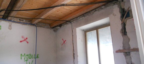 2 bedrooms Apartment in Magliano de' Marsi, Italy No. 271583 5