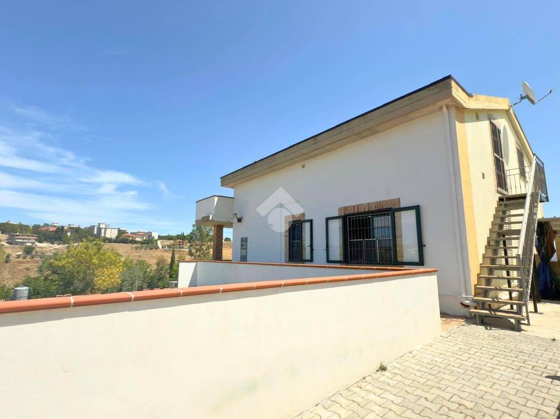 2 bedrooms Apartment in San Salvo, Italy No. 293645