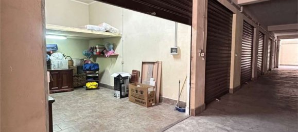 Garaje en Palermo, Italy 20 m² No. 336775 9