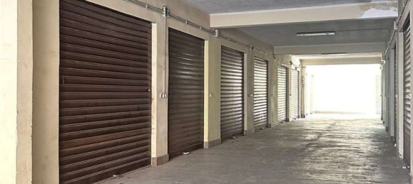 Garaje en Palermo, Italy 20 m² No. 336775 4