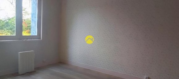 Casa T2 em Saint-Amand-Montrond, France N.º 226221 5