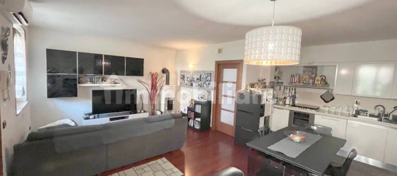 2 Schlafzimmer Haus in Sona, Italy, Nr. 310421 15