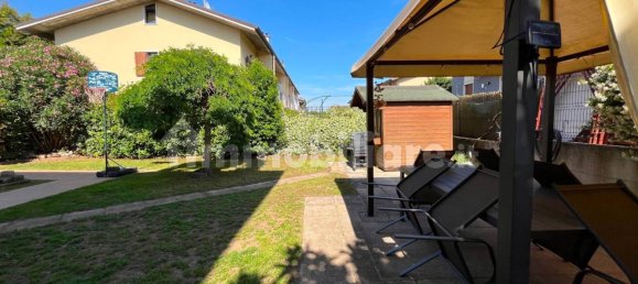 2 Schlafzimmer Haus in Sona, Italy, Nr. 310421 2