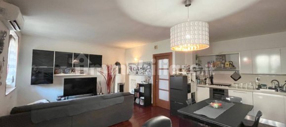 2 Schlafzimmer Haus in Sona, Italy, Nr. 310421 12